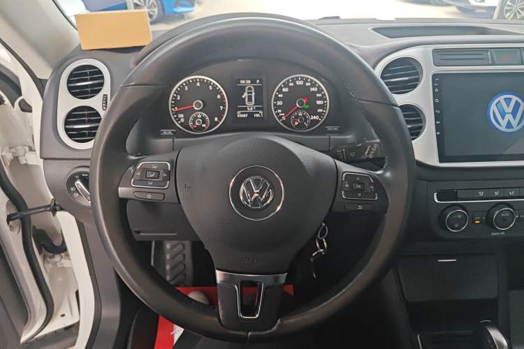 Used Volkswagen Tiguan L 2017 300TSI Automatic Two-Wheel Drive Silk Road Comfort Edition