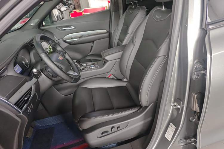 Used Cadillac XT4 2018 28T Two-Wheel Drive Leading Version