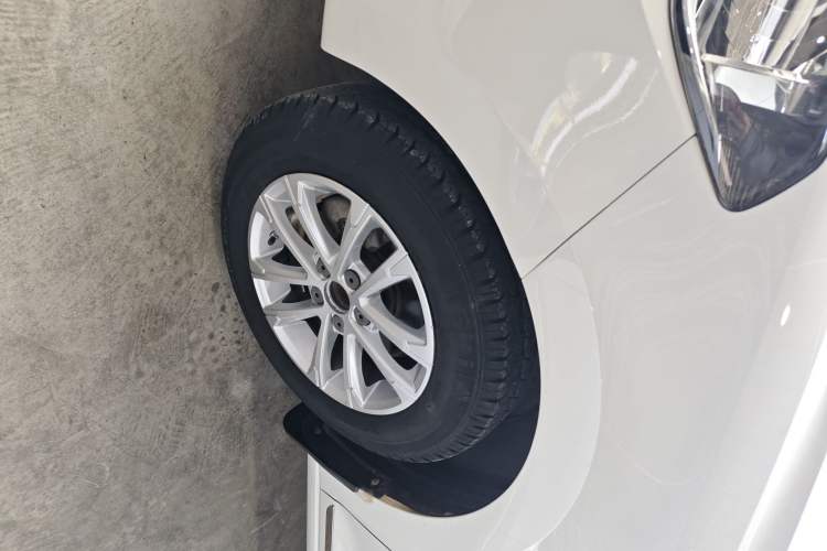 Used Volkswagen Santana 2016 1.6L Manual Fashion Edition
