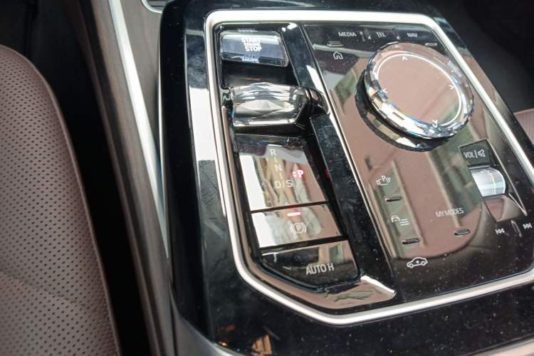 Used BMW 7 Series 2023 735Li M Sport Package