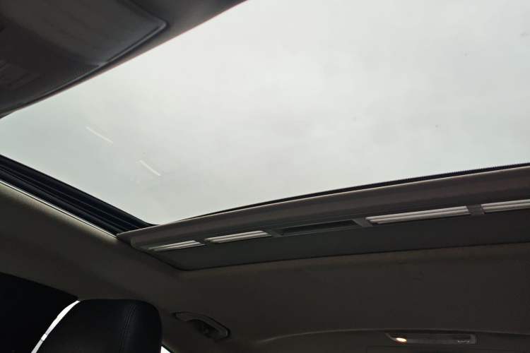 Used Mercedes-Benz CLS 2015 CLS 260 Headliner