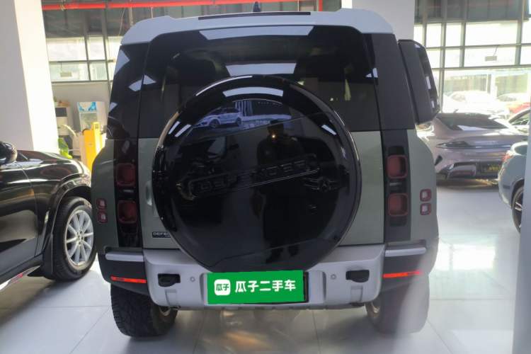 Used Land Rover Defender 2021 90 P400 Classic Reproduction Edition