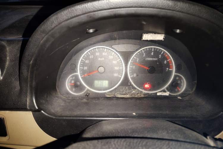 Used Dongfeng Xiaokang C37 2012 1.4L Comfort Version DK13-06