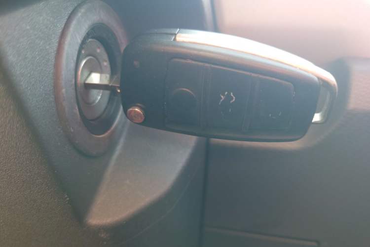 Used Chery QQ Ice Cream 2022 170km Sundae Phosphate Lithium-Ion
