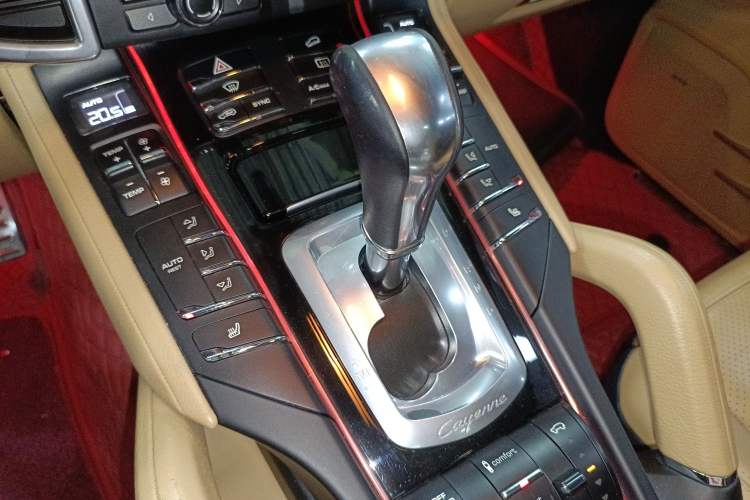 Used Porsche Cayenne 2015 Cayenne 3.0T Gear Lever