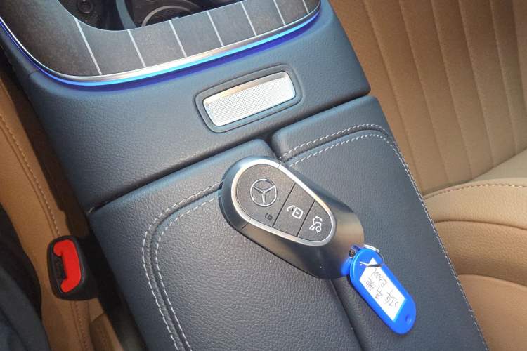 Used Mercedes-Benz E-Class 2025 Facelift E 300 L Luxury Edition