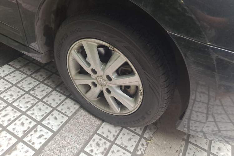 Used Nissan Sylphy 2016 Classic 1.6XE Manual Leading Edition Right Front Wheel Hub