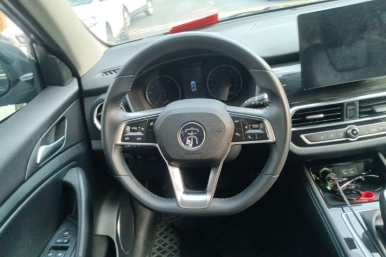 Used BYD Song 2021 Classic Edition 1.5T Automatic Elite Model
