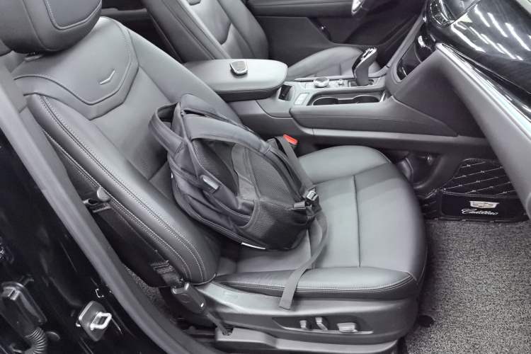 Used Cadillac XT6 2021 2.0T 7-Seater Four-Wheel Drive Luxury Version
