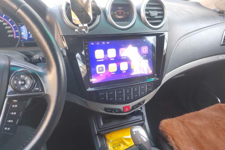 Used BYD S7 2015 2.0T Automatic Prestige Model