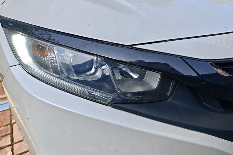 Used Honda Civic 2019 220TURBO CVT Dynamic Edition China VI Right Front Headlight