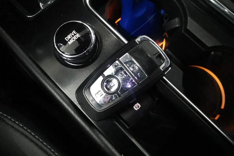 Used Lincoln Corsair 2020 2.0T Two-Wheel Drive Luxury Edition Vehicle Key