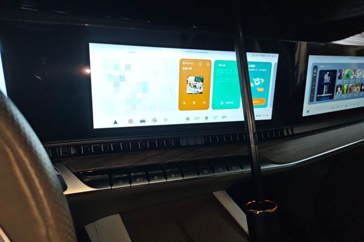 Used Roewe RX9 2023 2.0T Two-Wheel Drive Enjoyment Version
