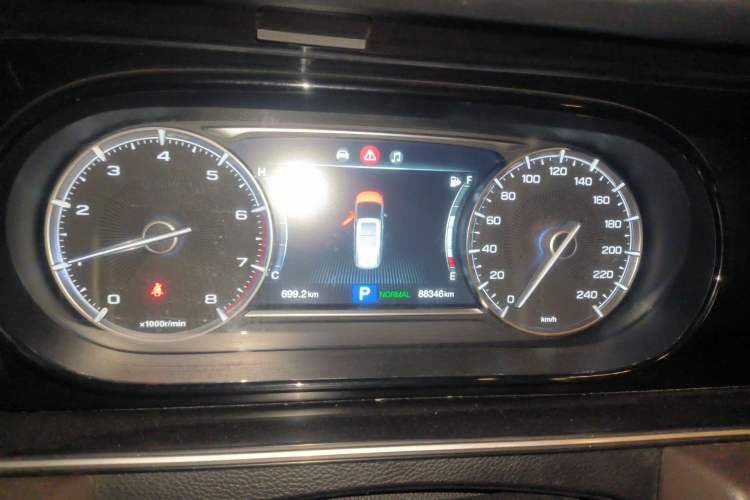 Used GAC Trumpchi M6 2019 270T Automatic Luxury Edition (6-seater) - China V Standard Instrument Cluster