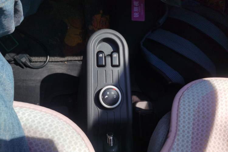 Used Wuling Hongguang MINIEV 2021 Macaron Premium Model – Lithium Iron Phosphate