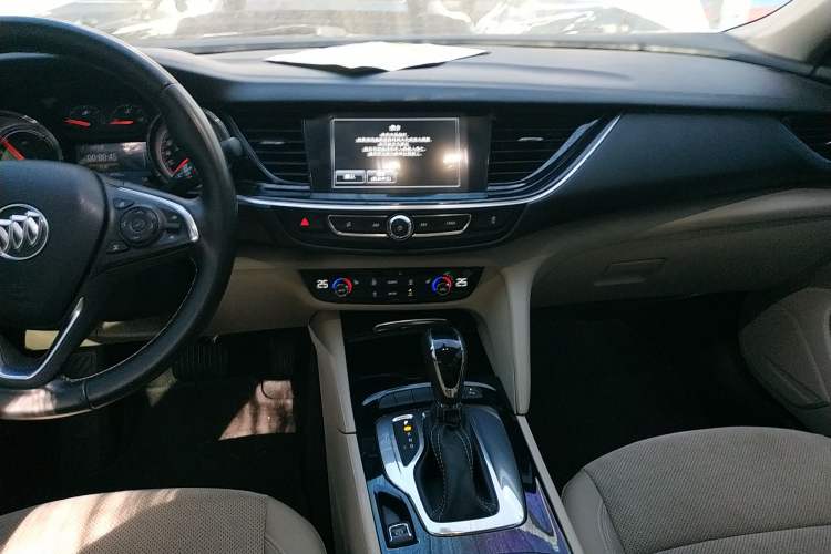 Used Buick Regal 2017 30H Elite Version