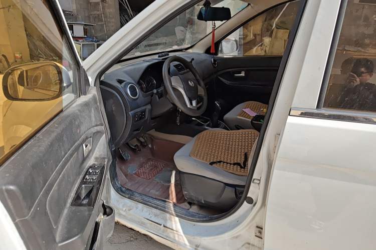 Used HYOSOW H2 2016 H2E 1.5L Classic Model BJ415A