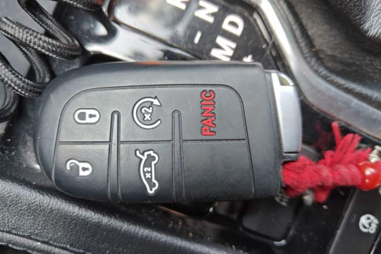 Used Jeep Commander 2018 2.0T Two-Wheel Drive Enjoy Edition China V