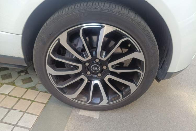 Used Land Rover Range 2019 3.0 SC V6 Long-wheelbase Version Right Front Wheel Hub