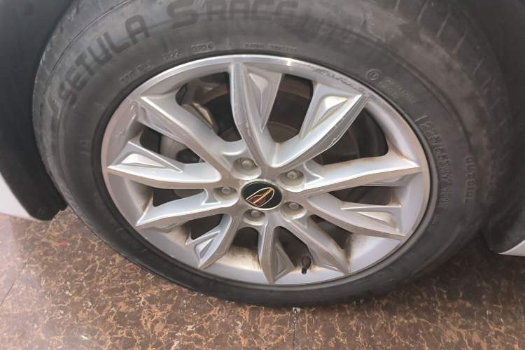 Used Hongqi H5 2019 30TD Dynamic Edition
