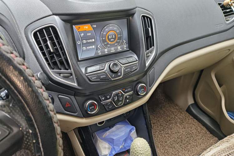 Used Chery Tiggo 5 2014 2.0L CVT Family Deluxe Edition