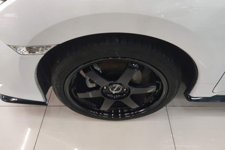 Used Honda Civic 2021 HATCHBACK 220TURBO CVT New Trendsetter Left Front Wheel Hub