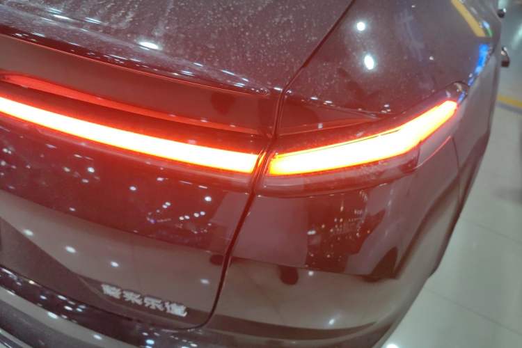 Used ONVO L60 2024 60 kWh Rear-Drive Version Right Rear Taillight