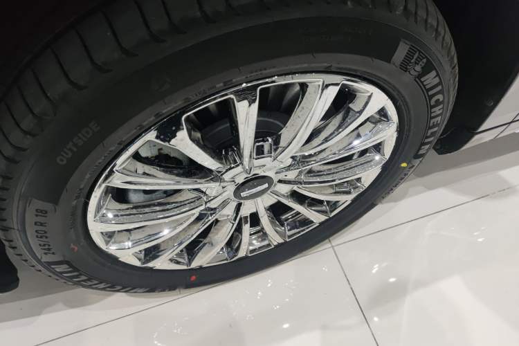 Used Wey Gaoshan 2025 Four-Wheel Drive Alpine 8
