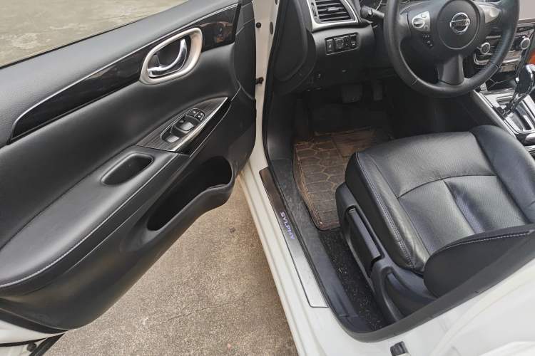 Used Nissan Sylphy 2018 1.6XV CVT Deluxe Edition Driver Seat