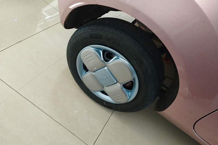 Used Geely Galaxy Panda 2024 Panda Mini 200km Endurance Bear