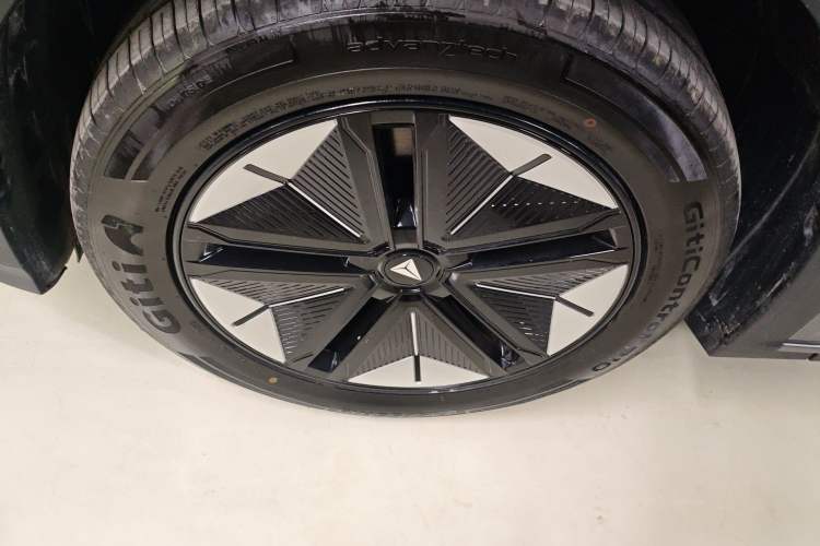 Used Deepal S07 2025 Deepal 520Max AD PRO Pure Electric Model with Advanced Driving Assist
