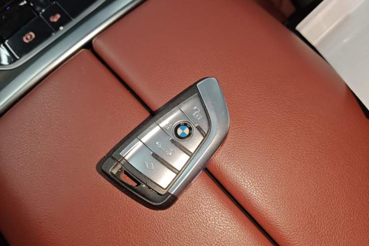 Used BMW X5 2022 xDrive 40Li M Sport Package
