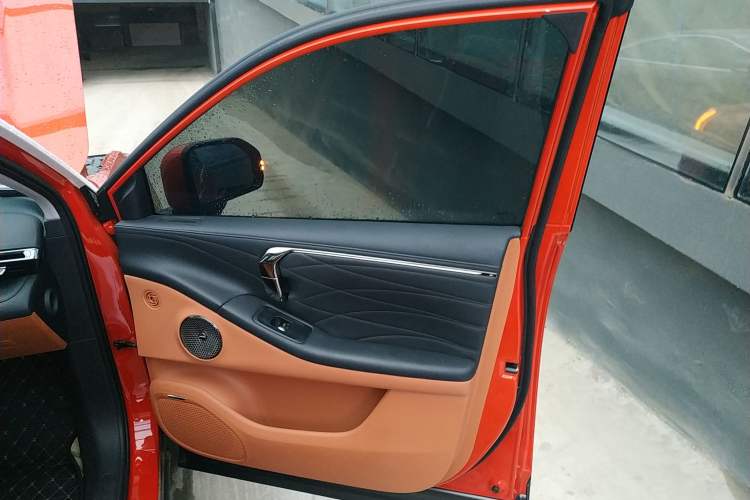 Used AION V 2024 Aion Tyrannosaurus 650 LiDAR Edition
