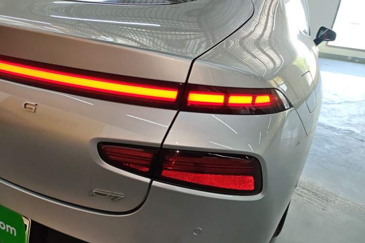 Used XPeng P7 2023 P7i 702 Pro
