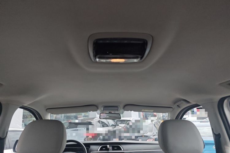 Used Huasong 7 2017 2.0T Automatic Standard Edition
