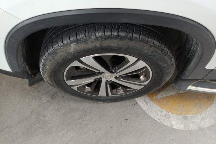 Used CHANGAN CS75 2020 280T Automatic Smart Edition China VI Standard Left Front Wheel Hub