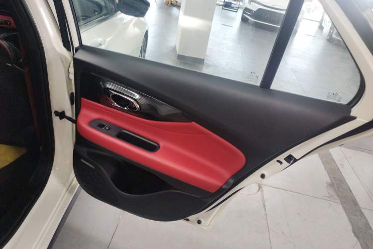 Used GAC Trumpchi EMPOW 2021 270T DCT J16 Version