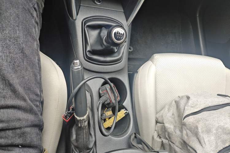 Used Mazda CX-5 2015 2.0L Manual Two-Wheel Drive Comfort Version Gear Lever