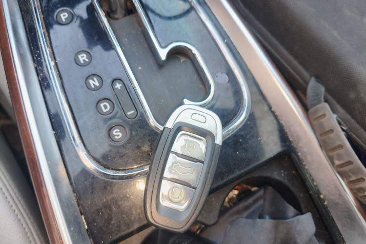 Used Hongqi H7 2013 2.0T Luxury Model