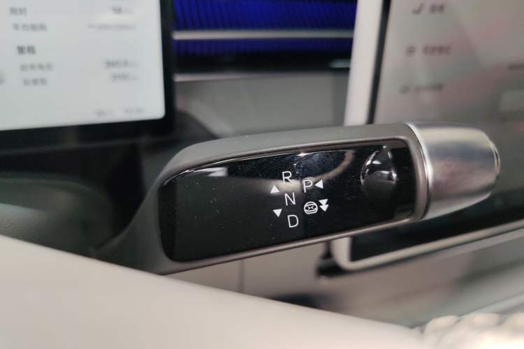 Used XPeng G6 2025 625 Long-Range Max Tech Edition Gear Lever