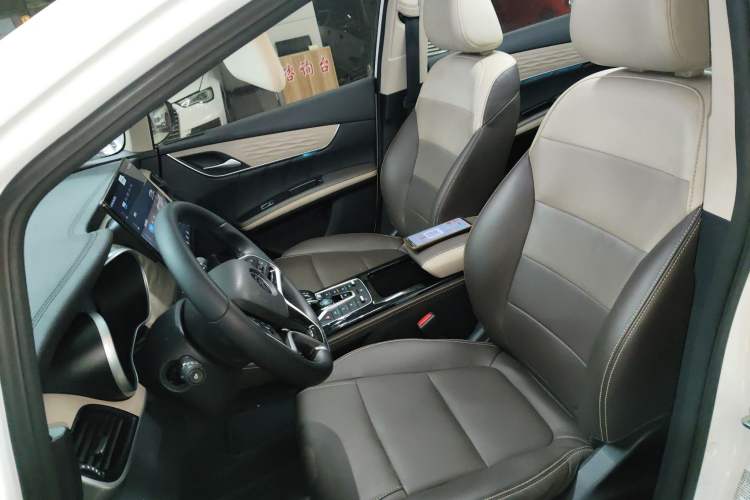 Used BYD Song MAX New Energy 2022 DM-i 105KM Executive Edition Left Front Seat