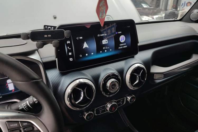 Used BAIC Off-Road BJ40 2024 2.0D Blade Hero Glory Edition Audio And AC Panel