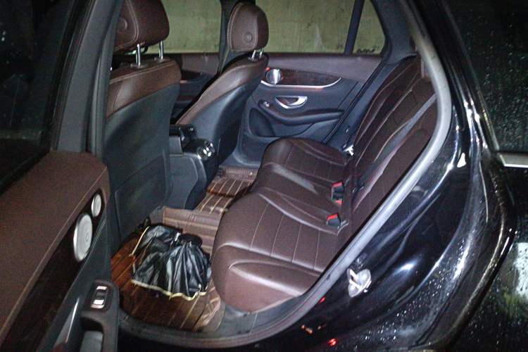 Used Mercedes-Benz GLC 2016 GLC 260 4MATIC Dynamic Edition Interior 4