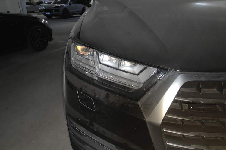 Used Audi Q7 2019 45 TFSI Comfort Model