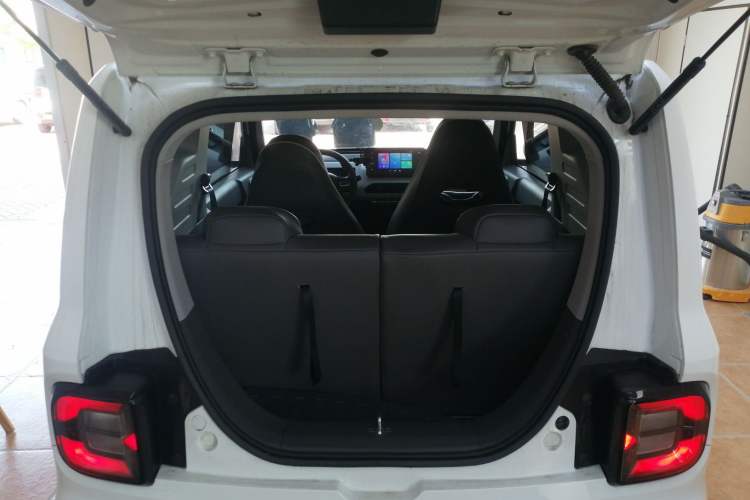 Used Geely Galaxy Panda 2023 Panda Mini 200km Endurance Bear Trunk