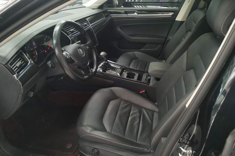 Used Volkswagen Phideon 2018 Revised Version 380TSI Two-Wheel Drive Business Edition