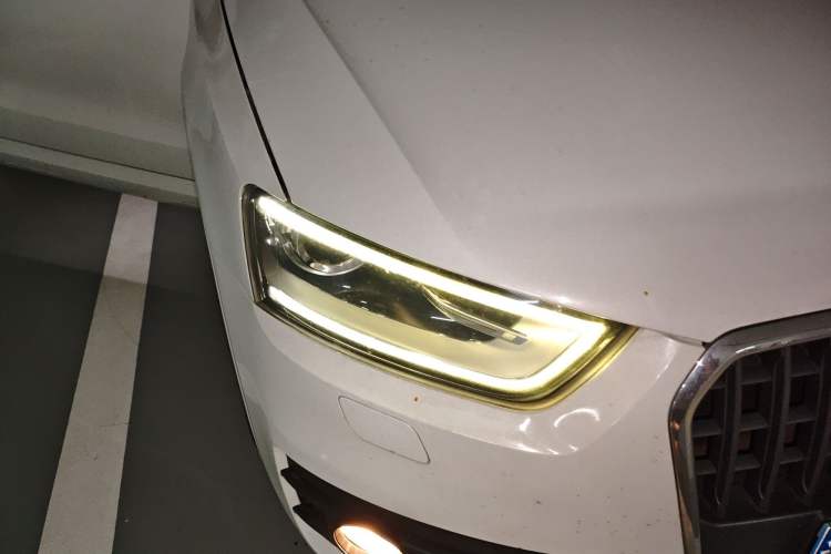 Used Audi Q3 2013 35 TFSI Comfort Model Right Front Headlight