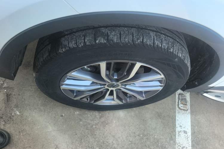 Used Geely Auto Emgrand X7 Sport 2020 1.8TD DCT ZhiZun PRO Exterior 2