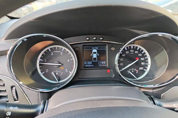 Used JAC Group T6 2022 2.0T Diesel Two-Wheel Drive Engineering Version with Long Wheelbase