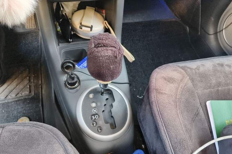 Used Suzuki Swift 2015 1.5L Automatic Limited Edition Gear Lever